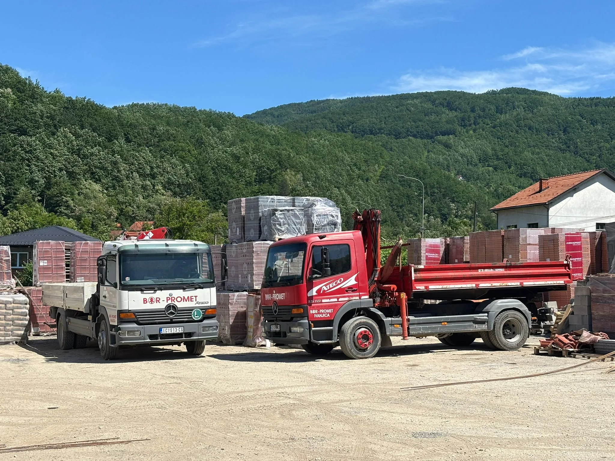 Kamion Bor Promet na transportnom placu